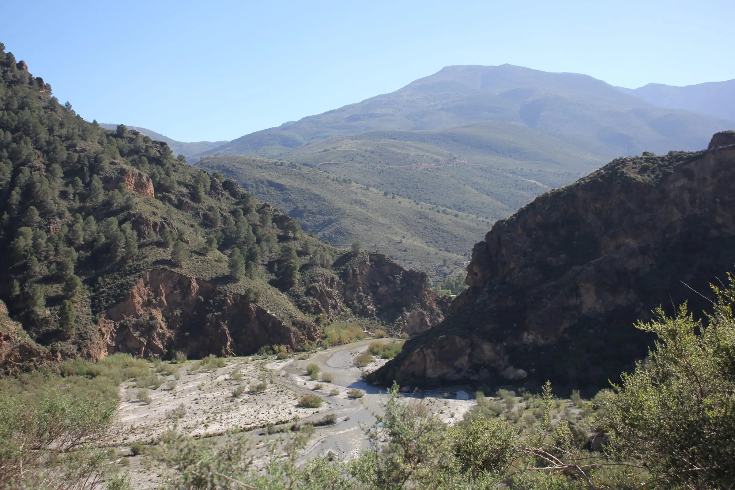 The river that flows from Sierra Nevada